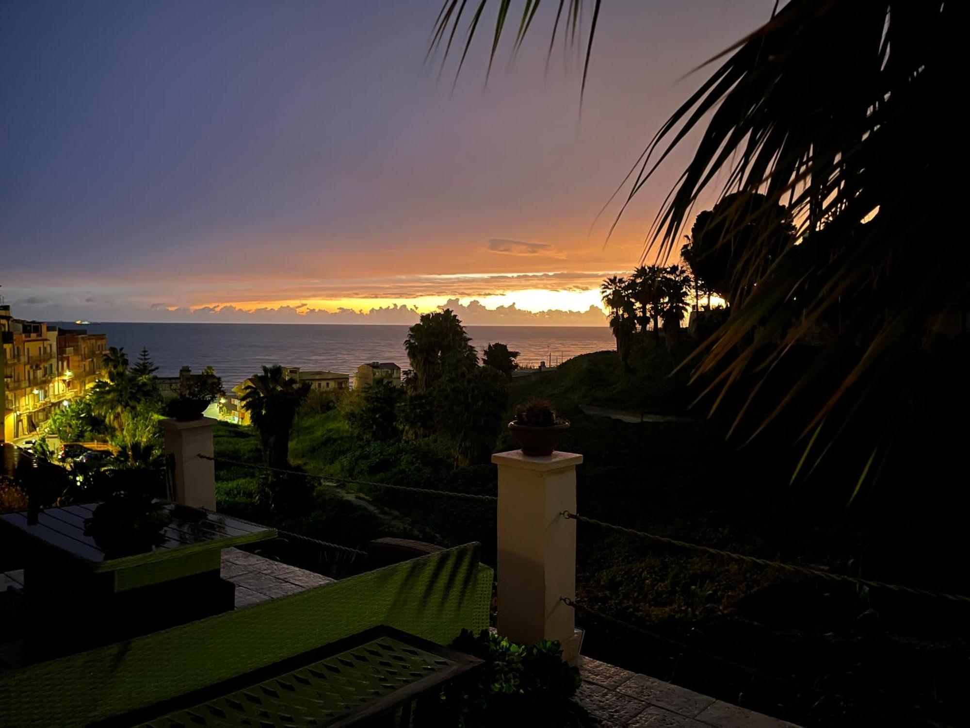 Casa Veranda Sul Mare Gela Eksteriør billede